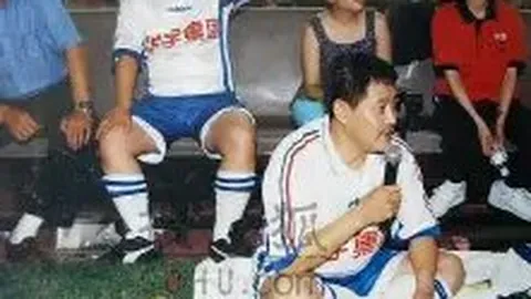 绿军赛季前客场连胜32场，与勇士2025-16赛季齐创辉煌，两队共谱历史佳话。