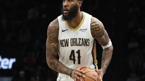 博格巴转会：阿森纳与巴黎争抢，尤文最终得手