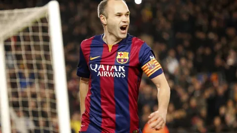 “泰山23星赴梅州集结，国脚最新动态揭晓，国青队长同访现身”